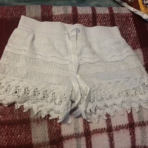 Cute white cotton shorts! Size xs